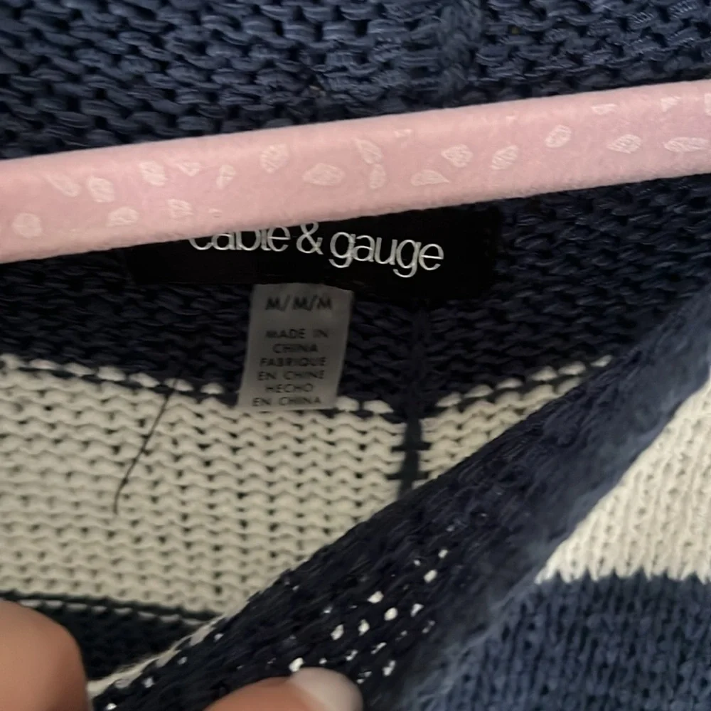 Top - Picture 4 of 4